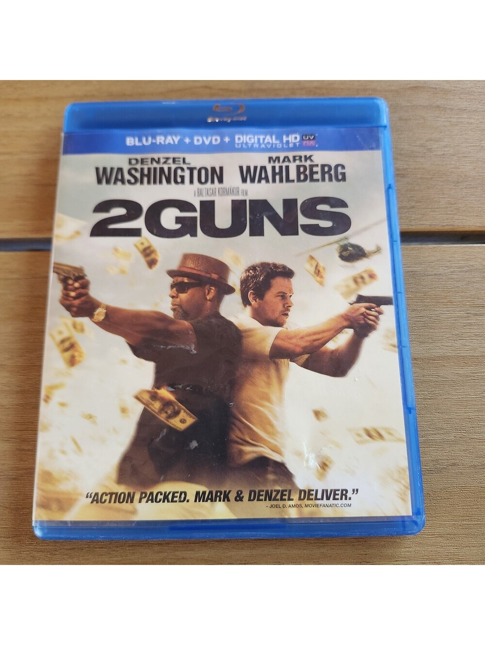 2 Guns [Blu-ray DVD] 2 Disc Very Good Condition